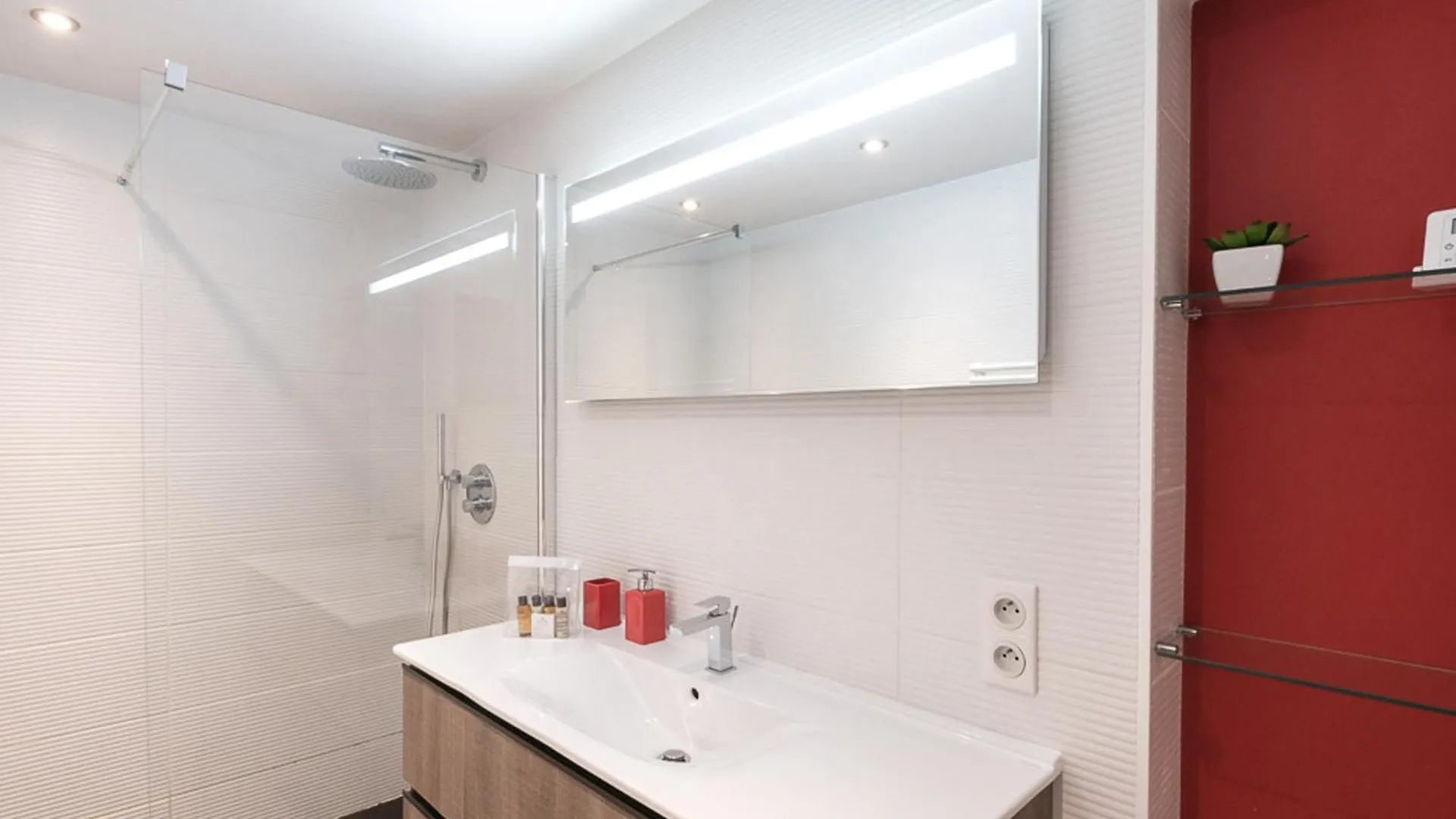 Appartement Chic Avec Sauna Et Parking Au Centre De Chamonix - Fr-1-343-190 Frankrike